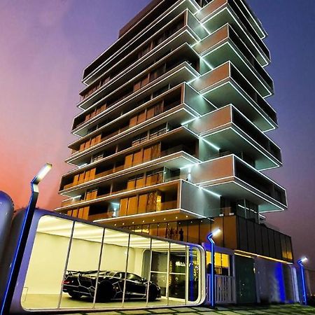 Number One Oxford Street Hotel & Suites Akra Dış mekan fotoğraf
