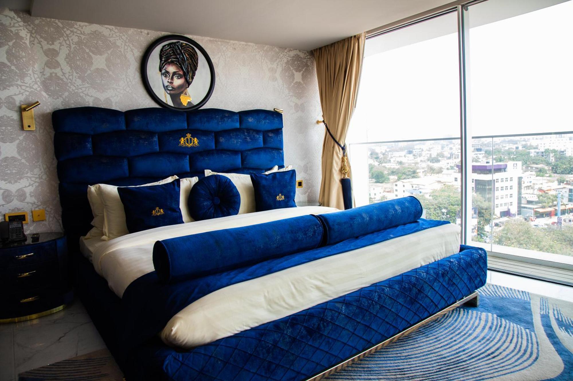 Number One Oxford Street Hotel & Suites Akra Dış mekan fotoğraf