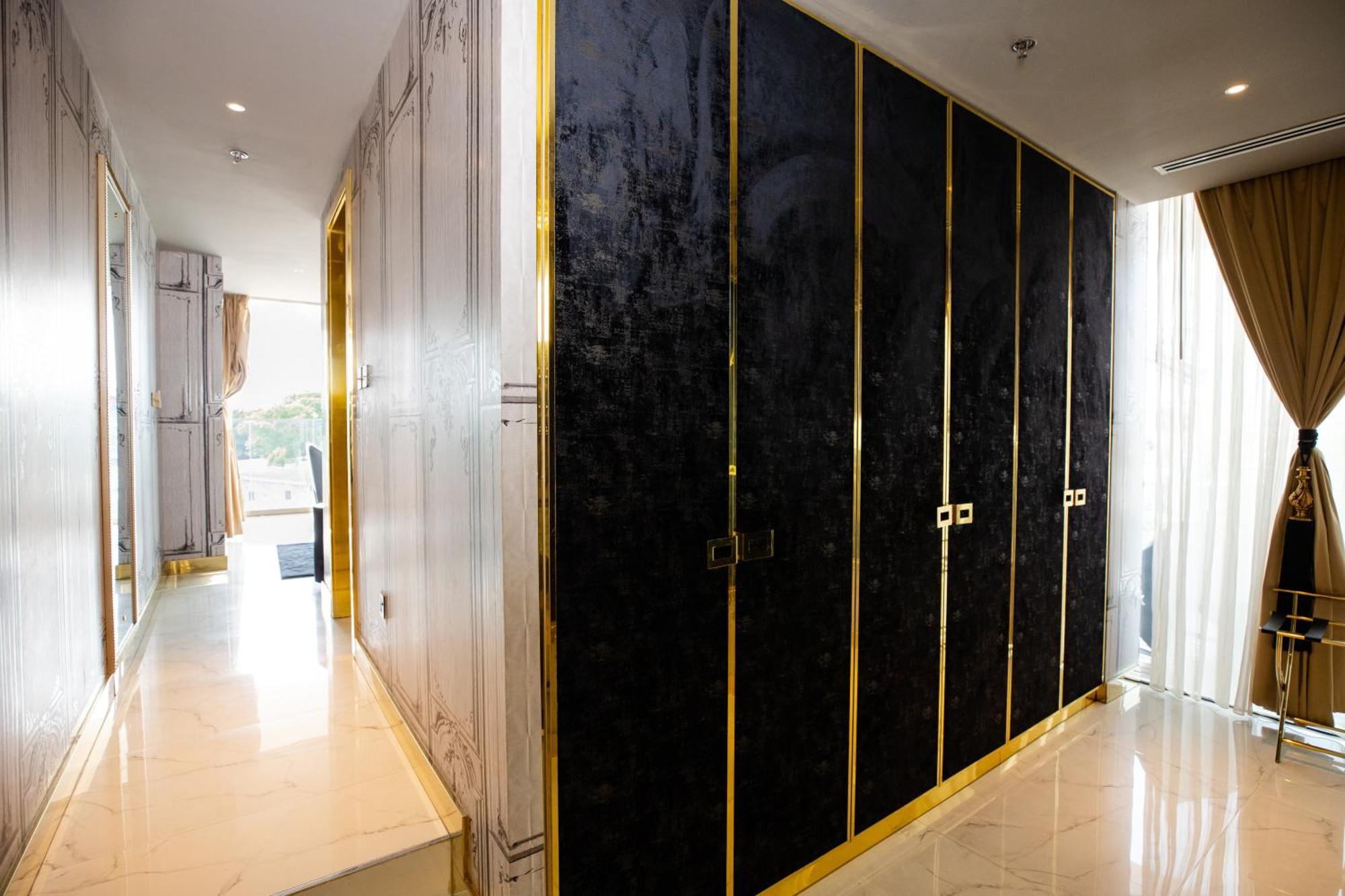 Number One Oxford Street Hotel & Suites Akra Dış mekan fotoğraf